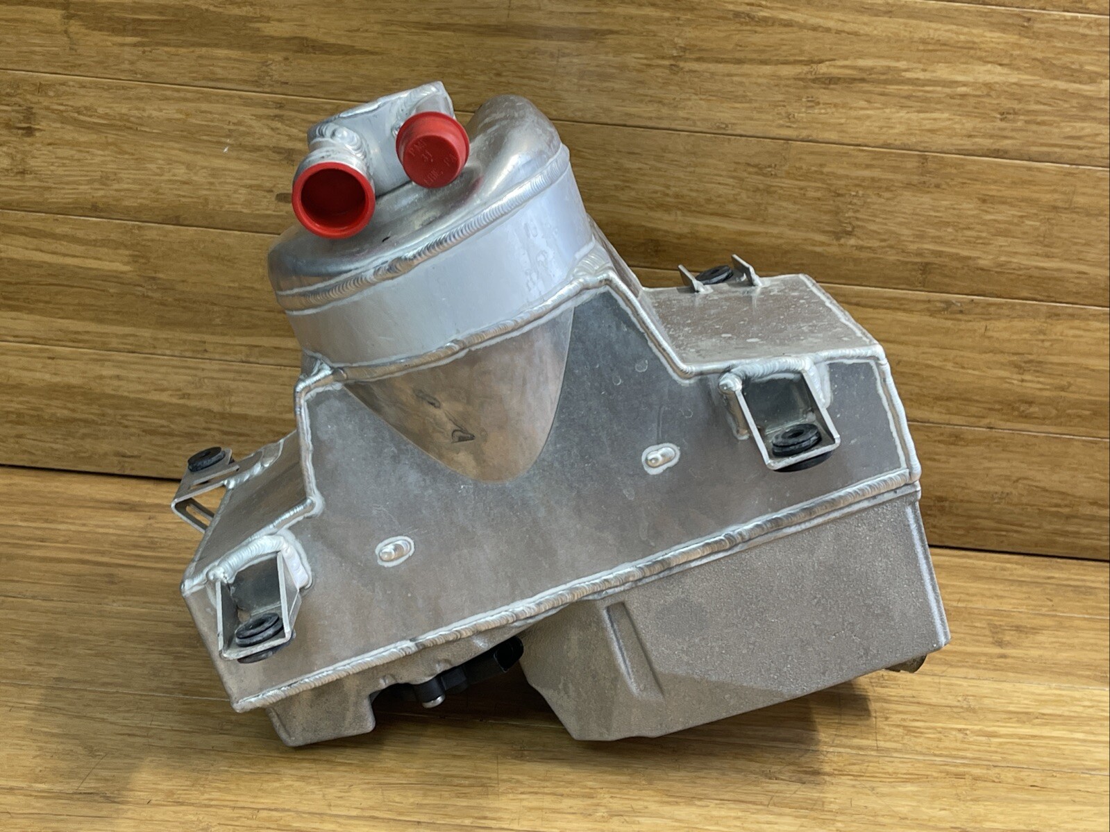 2014-2015 Audi R8 42 Spyder Oil Sump Reservoir Tank Sensor OEM 34k Miles
