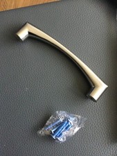 Kitchen/bedroom door handle brush steel (Magnet HDL1325) with screws.