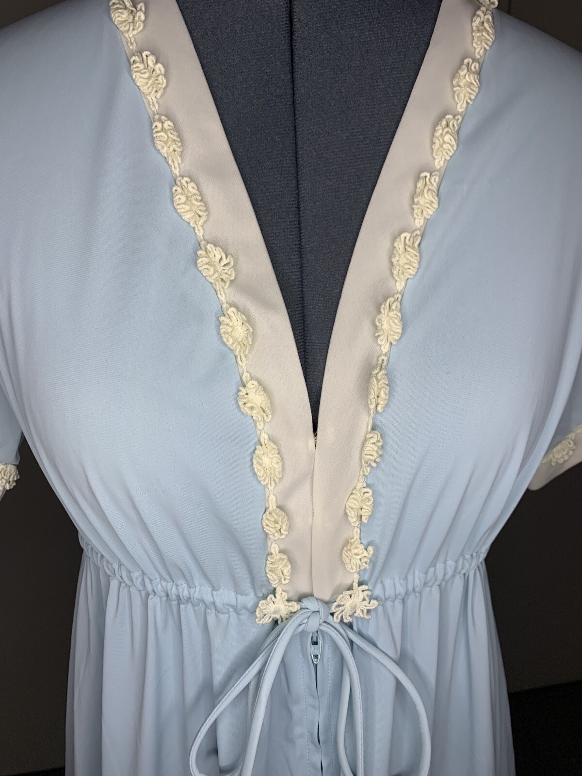 Vintage Vanity Fair Light Blue/ White Hostess Robe Ni… Gem