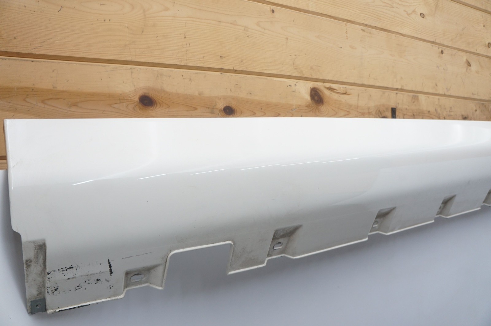 Right Rocker Panel Skirt Trim Molding OEM 51717040032 Rolls Royce Phantom Vii 06
