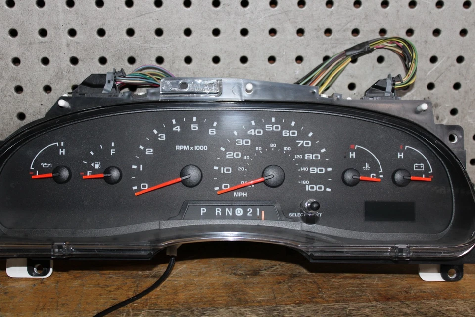 Ford Econoline Van E150 E250 E350 2006 velocímetro cuadro de instrumentos Foto 4 de 4