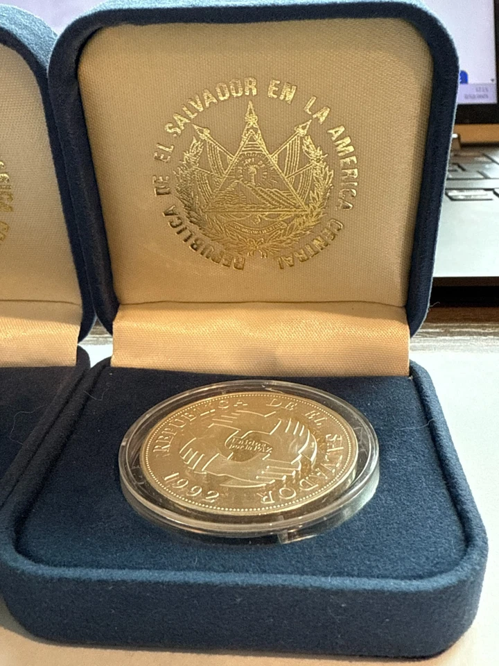 EL SALVADOR PAR PLATA 1992 EN CAJA ORIGINAL PEACE & AMERICA ́S DISCOVERY UNC Foto 4 de 4