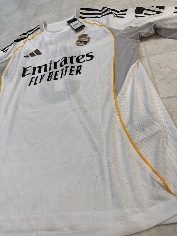Camiseta 25/26 Real Madrid Home, versão jogador, mangas compridas, Bellingham 5, La Liga - Imagem 2 de 4