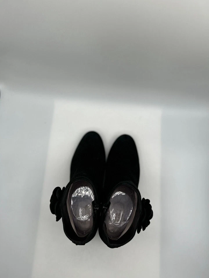 Tayryn By Taryn Rose Heather Bootie Boot Women's Sz 8 Black Ros Flower Accent - Image 4 of 4