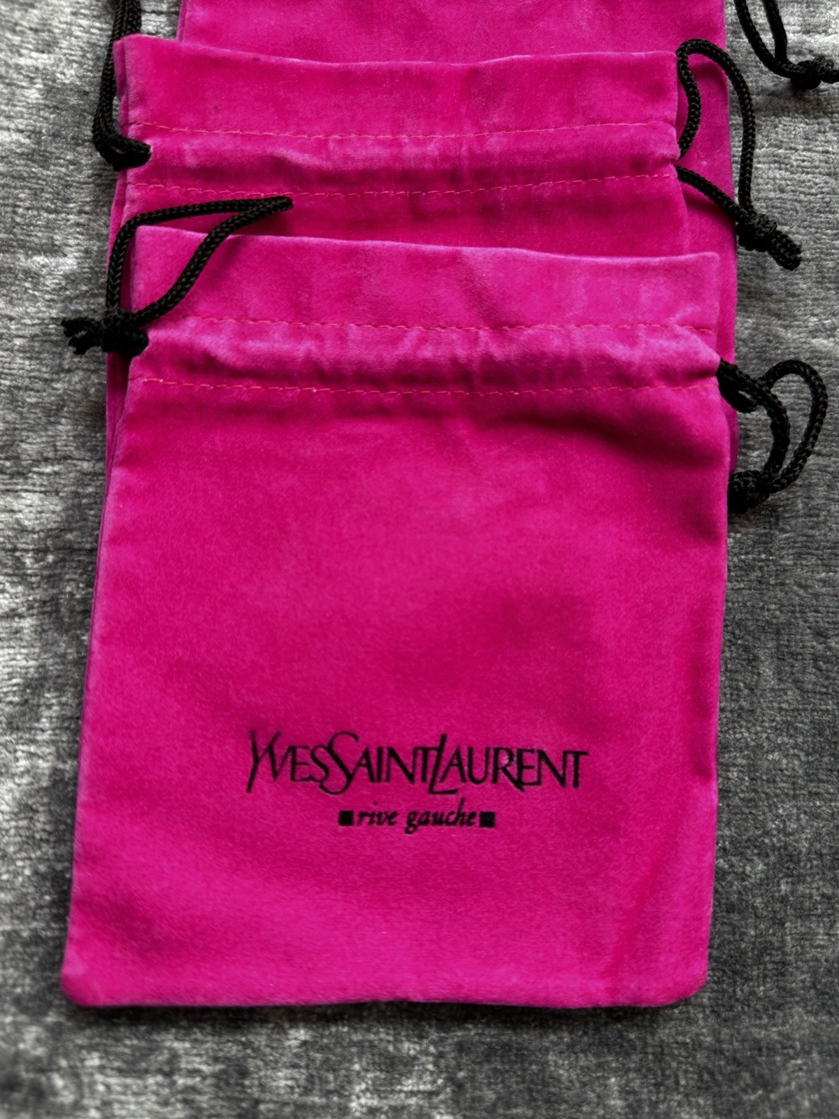 Yves Saint Laurent Rive Gauche sacchetto di velluto per gioielli polvere