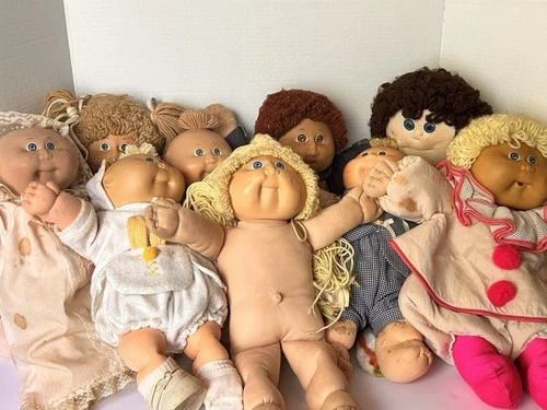 Cabbage Patch Kids Lot of 8 Soft Body Dolls Yarn Hair Assorted Outfits Vintage