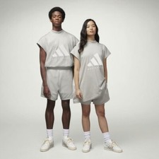 Mens Adidas One Basketball Sleeveless Sweatshirt And Shorts Set Size 2XLARGE 