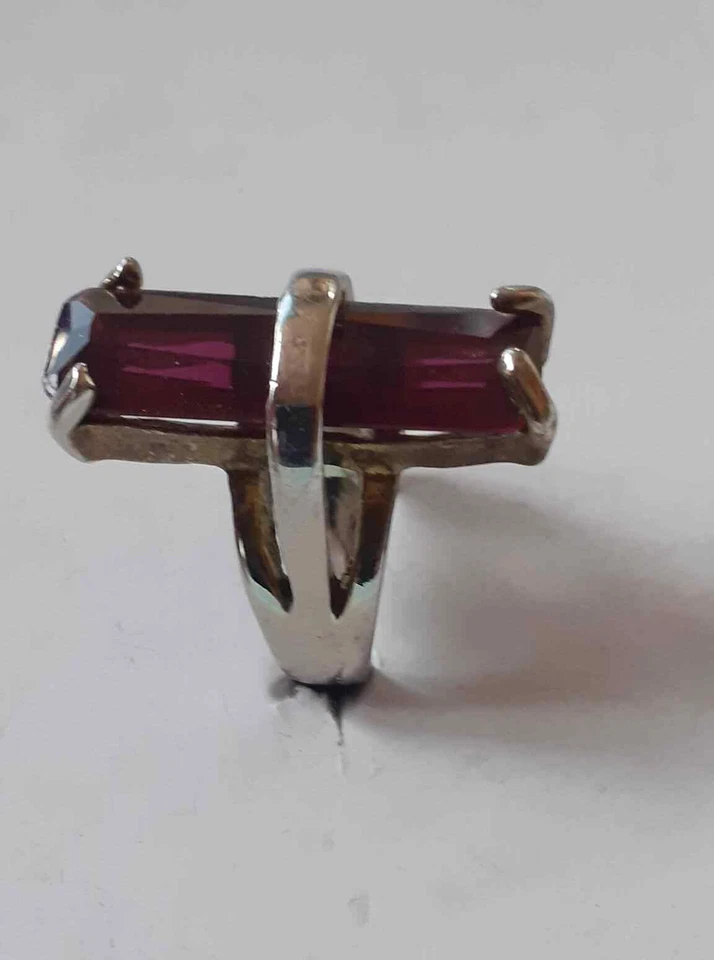 Anillo Vintage Plateado Piedras Preciosas Púrpura Circonita Natural Mujer 12g Talla 16.5 Foto 2 de 4