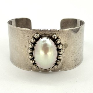 Sam Piaso Navajo Sterling Silver Mabe Pearl Cuff Bangle 6.5”