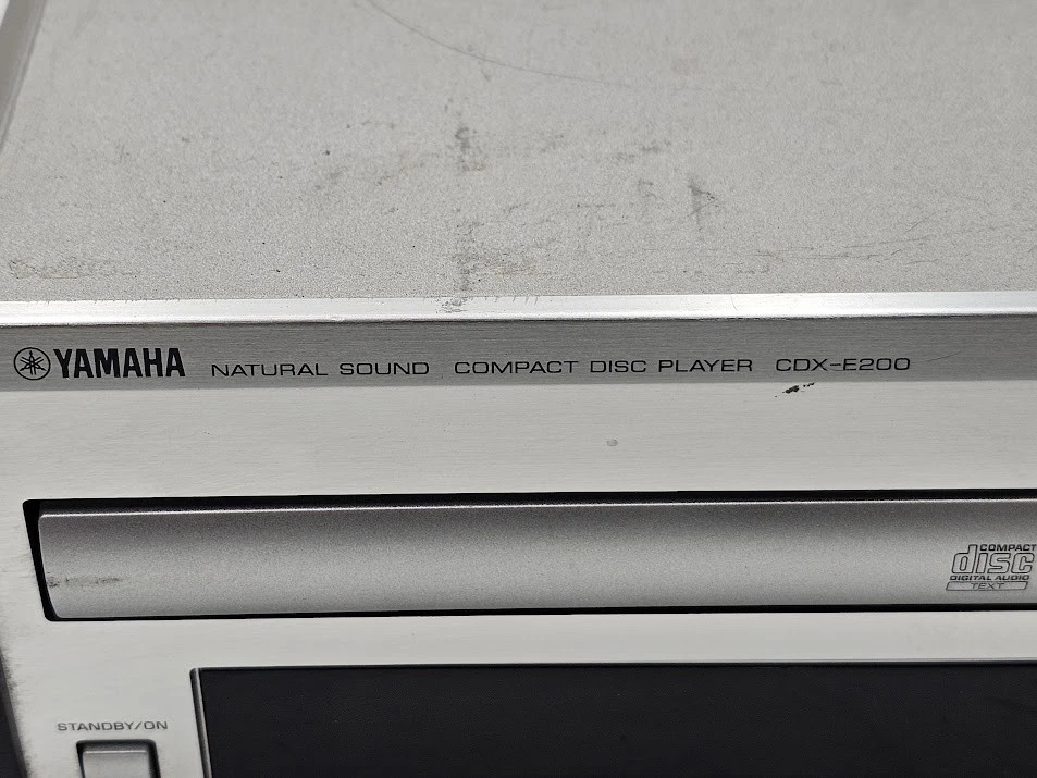 Yamaha CDX-E200 CD Player - Not Working, Cosmetic Wear - Image 2 of 4
