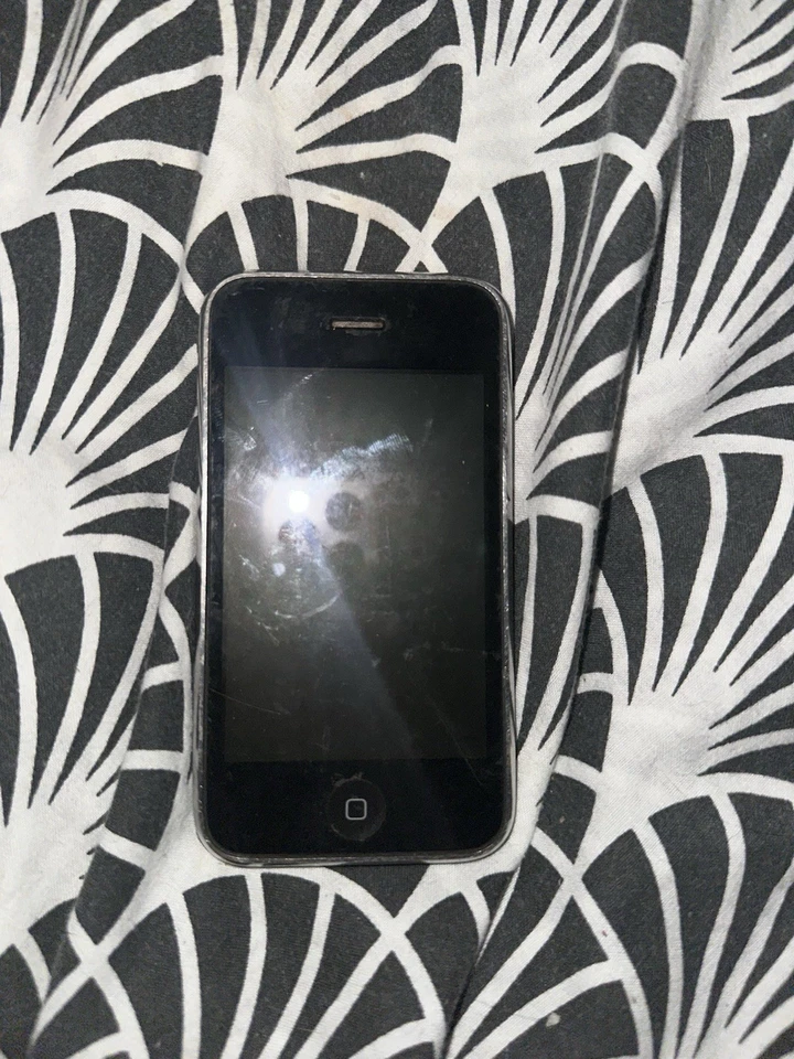 Apple iPhone 3G - Lire La description, photo 3 sur 3