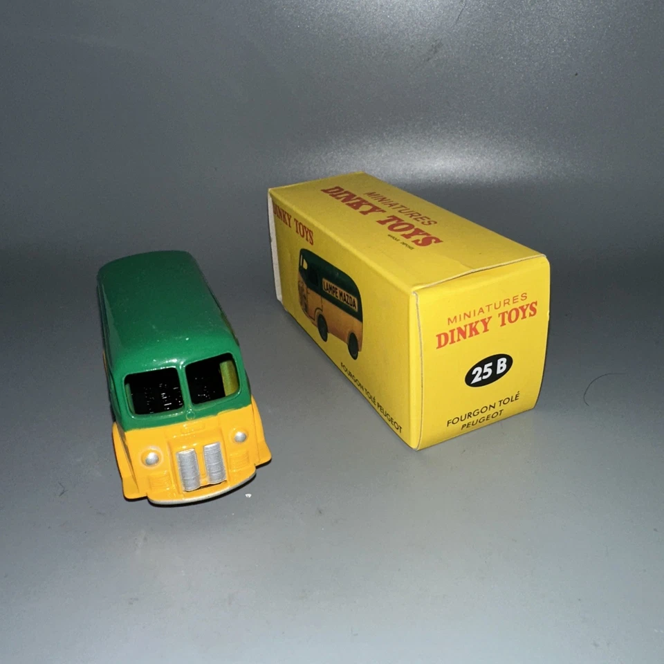1:43 Atlas Dinky Toys 25B Peugeot Fourgon Tole D.3.A LÁMPARA MAZDA Diecast Verde Foto 2 de 2