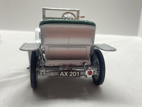 Franklin Mint 1907 Rolls-Royce Silver Ghost 1:24 Die-cast Model w/ Display Case - Picture 10 of 24