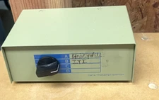 4-way DB25 Manual Data Switch Box, ABCD Female