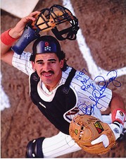 BENITO SANTIAGO  SAN DIEGO PADRES  NL ROY 1987   ACTION SIGNED 8x10