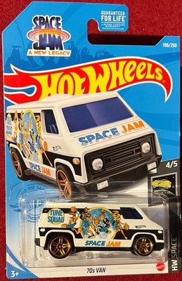 HOT WHEELS SPACE JAM 70S VAN WHITE 198/250 . SEE COMBINED OFFERS!