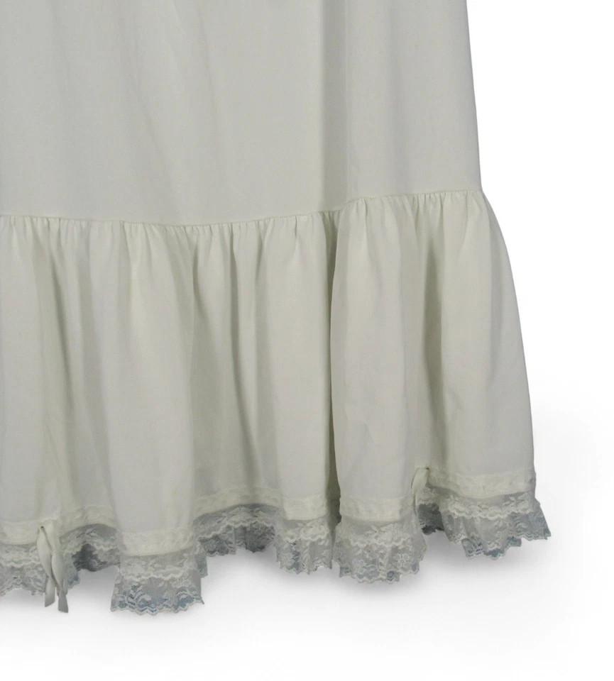 DE COLECCIÓN SHADOWLINE Delgado Sedoso NYLON Blanco VOLANTES ENCAJE DOBLADILLO LARGO LÍNEA A MEDIO DESLIZAMIENTO Talla S Foto 3 de 4