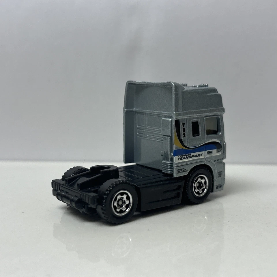 Modelo diorama diecast escala 1/64 coleccionable cabina espacial DAF XF 95 1997-2025 Foto 2 de 4