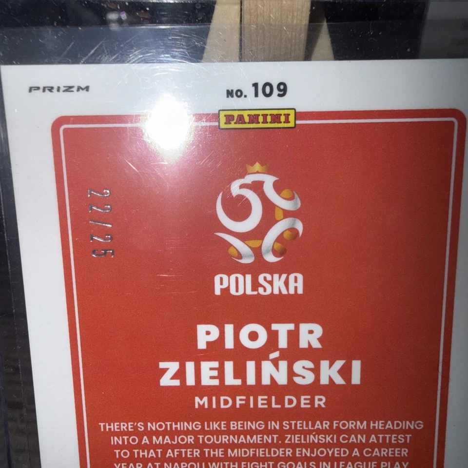 2021-22 Panini Donruss Optic Soccer Piotr Zielinski Pink Velocity 22/25 - Image 4 of 4