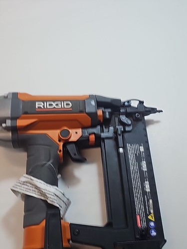 Neumático RIDGID calibre 18 2-1/8 pulgadas Clavadora Brad R213BNF3 (SOLO HERRAMIENTA) - Imagen 9 de 10