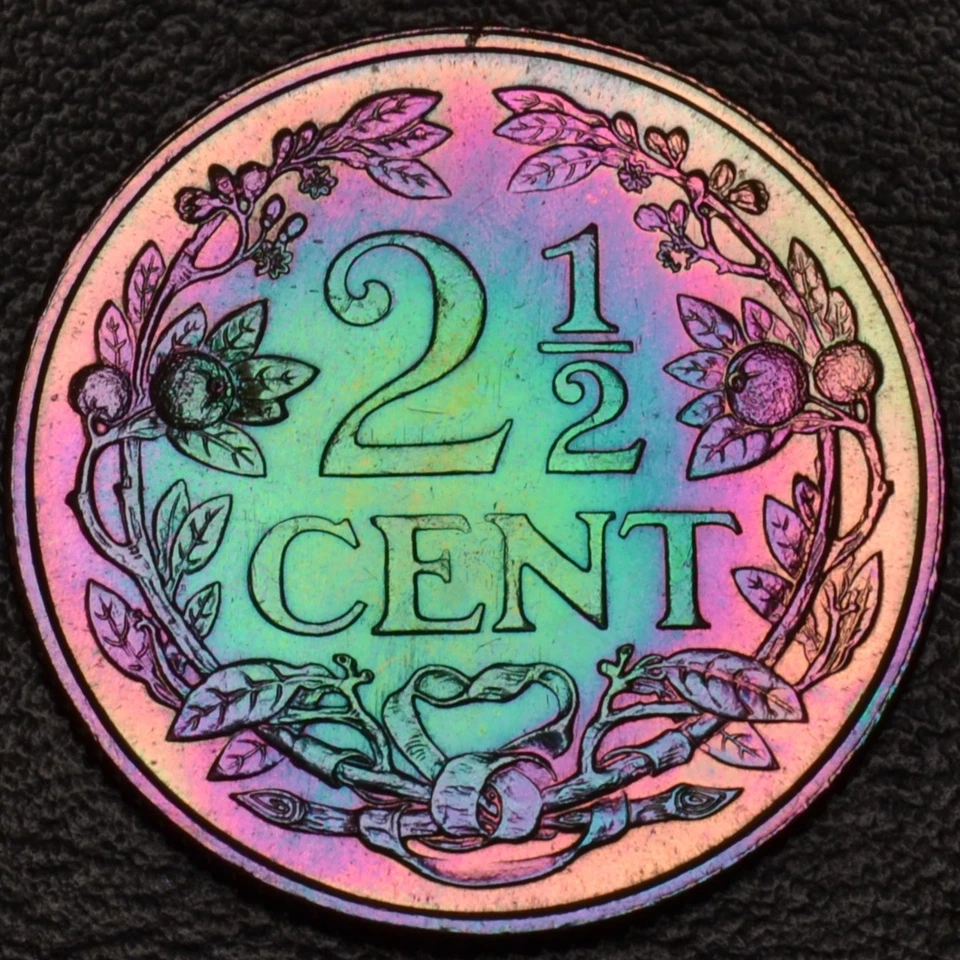 UNC 1959 Netherlands Antilles 2 1/2 Cent rainbow toning *ONLY 1M MINTED* (50-72) - Image 3 of 3