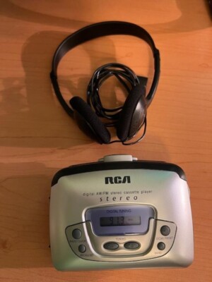RCA Portable Digital AM/FM Stereo Cassette Player Model RP-1874B with headset