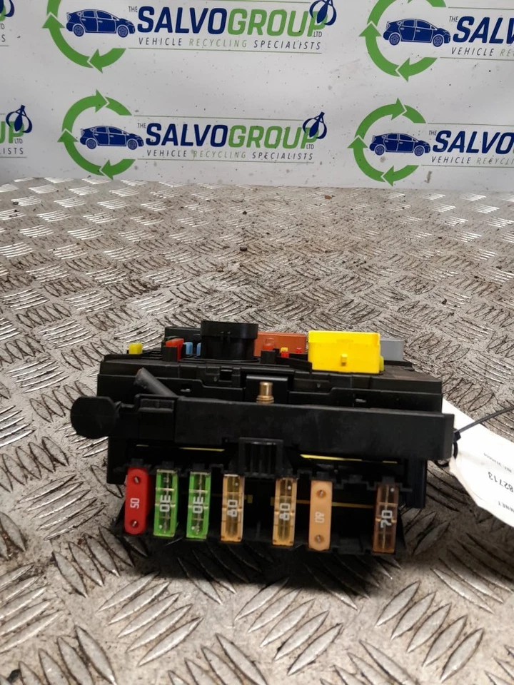 PEUGEOT 307 BSM FUSE BOX UNDER BONNET 9659741880 2004-2009 - Image 3 of 4