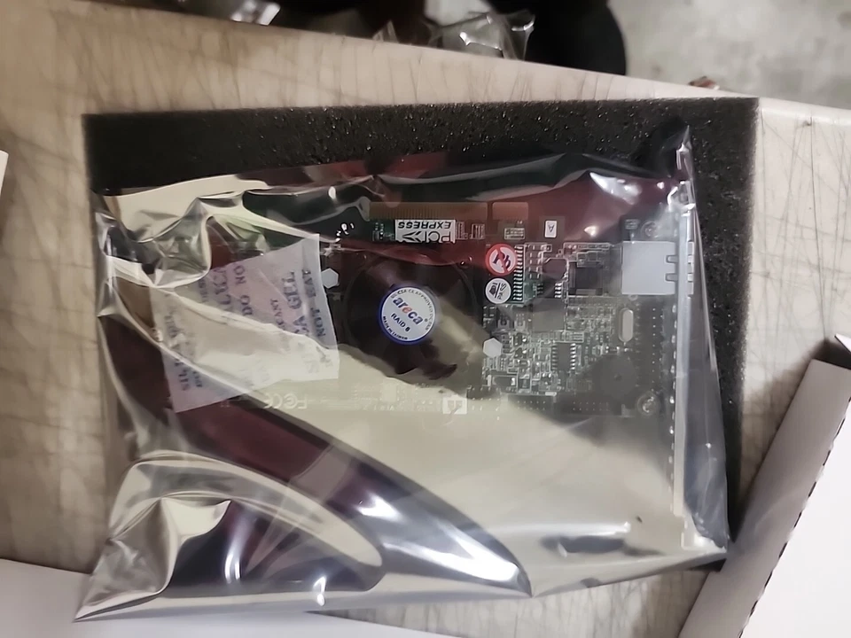 New Areca ARC1222-SAS Ver: 1.2 Raid 8i Controller Card with Low And High Profile - Image 4 of 4