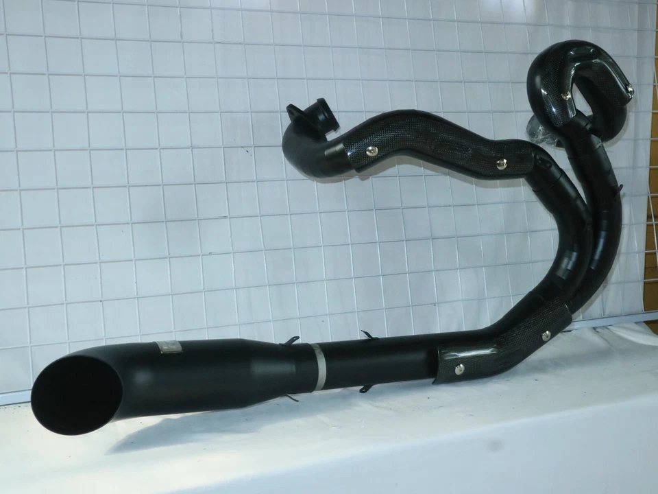 Harley Davidson VRSCDX Night Rod Special 2-1 escape personalizado 2007-2017 | 2025 Foto 2 de 4