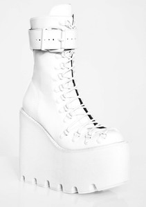 white platform boots dolls kill
