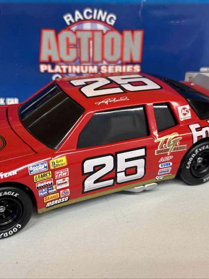 1:24 Scale Tim Richmond Diecasted Bank Limited Edition 1 Of 7,500 From 1996 - Image 3 of 4