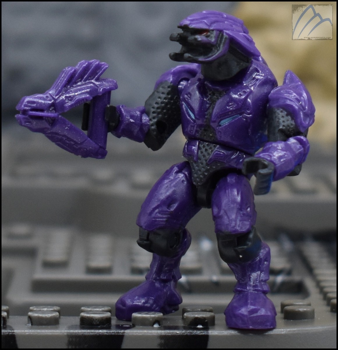 HALO MEGA BLOKS COVENANT PURPLE ELITE COMBAT W/ NEEDLER MINI