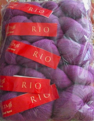 5 HANKS (540 yd ea) FEZA RIO 67% Wool 32% Cashmere Luxury Yarn #14 PLUM Gradient - Photo 1/3