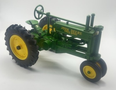 ERTL John Deere Model A Toy General Purpose Tractor 1/16th Scale