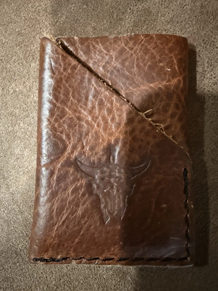 Mini billetera de cuero Montana Knife Company calavera de bisonte Foto 4 de 4