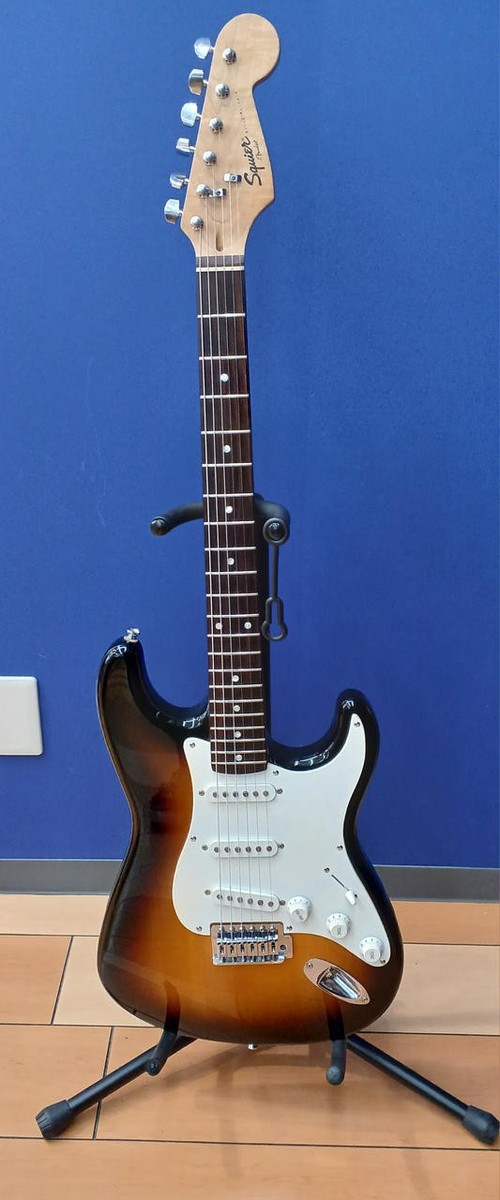 ギター Squier by Fender bullet strat Fender® Squier Bullet Series Strat Electric Guitar Black