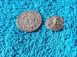 2 Unbekannt Europäische Silbermünze Erhaltung Bitte Fotos Anschauen