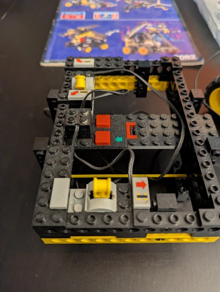 LEGO 8082, photo 3 of 5