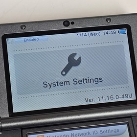 Nintendo New 3DS XL Gray Black w/ Charger