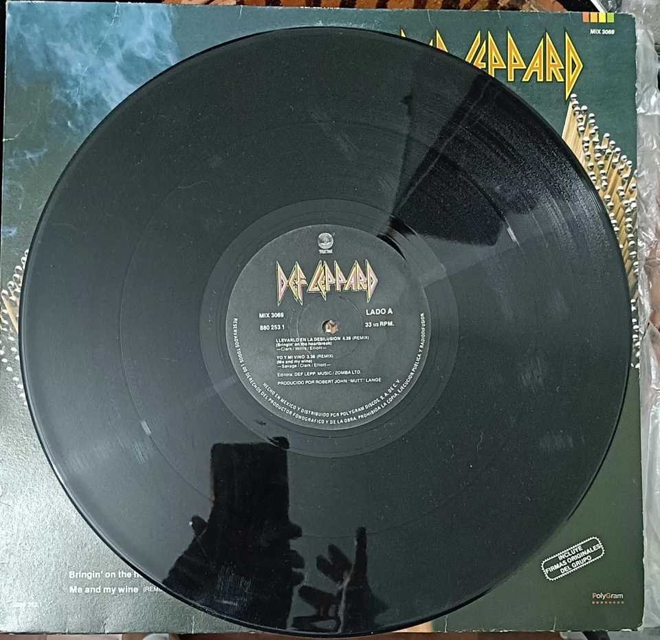 Def Leppard – Bringin’ On the Heartbreak Vinyl Single (Original or Remix) Foto 3 de 3