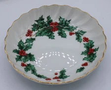 Lefton 5" Dessert Bowls 1995 Geo Z Lefton Holly Berry Gold Trim #10414