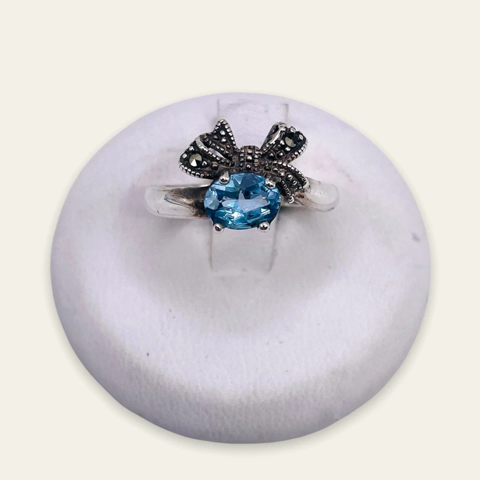 Anillo con arco de piedra circonita azul de plata esterlina de marcasita 5,75 Foto 4 de 4