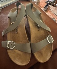 Papillio 42 Women  s 11 Gray Wedge sandals Worn Once