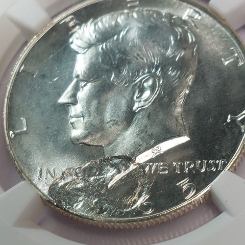 1969-D 50C KENNEDY HALF DOLLAR, NGC GRADED MS-65, BRIGHT LUSTER COIN IN The Slab - Foto 9