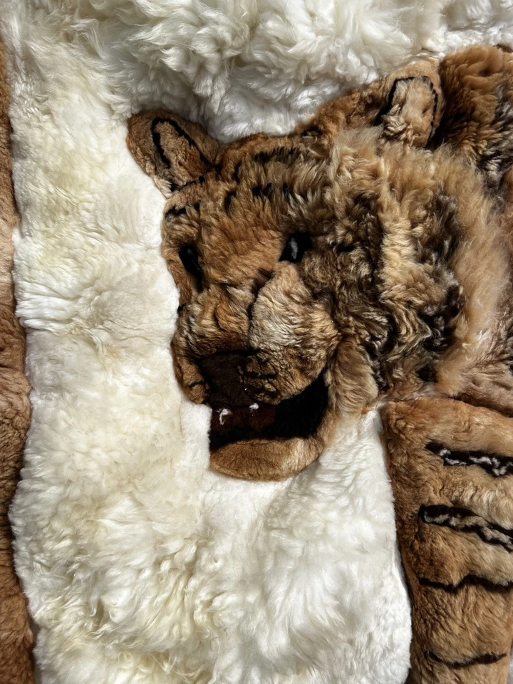 Alpaca Connection Peru Alpaca Fur Tiger Rug 48” x 65” (4ft x 5ft, 5in) AS IS - Image 4 of 4