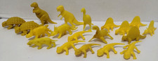 Lot of 19 Pcs. Vintage Plastic Dinosaurs Yellow Mixed Makers MPC, Marx Playset