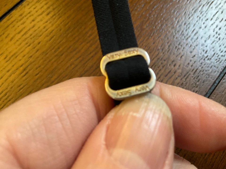 Sujetador push up VICTORIAS SECRET muy sexy 34B negro acolchado dorado herrajes Foto 2 de 4