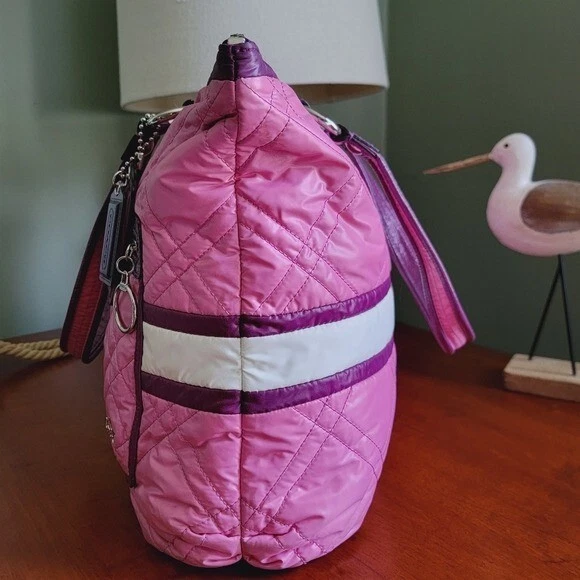 Bolso de Mano Coach Poppy Ski Bunny Glam 15873 Rosa Charol Bolso Y2K Foto 3 de 4