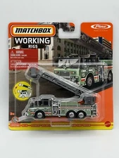 Matchbox Working Rigs Pierce Velocity Aerial Platform Fire Truck (green)