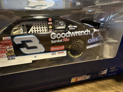 DALE EARNHARDT 2002 WINNERS CIRCLE 1:18 DIECAST GM GOODWRENCH SERVICE Oreo 3 New - Picture 5 of 8
